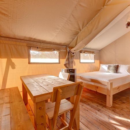 Hotel 12 Fires Luxury Glamping With Heating #1 Johnson City Exterior foto