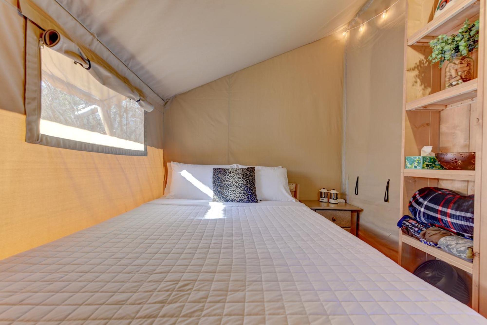 Hotel 12 Fires Luxury Glamping With Heating #1 Johnson City Exterior foto
